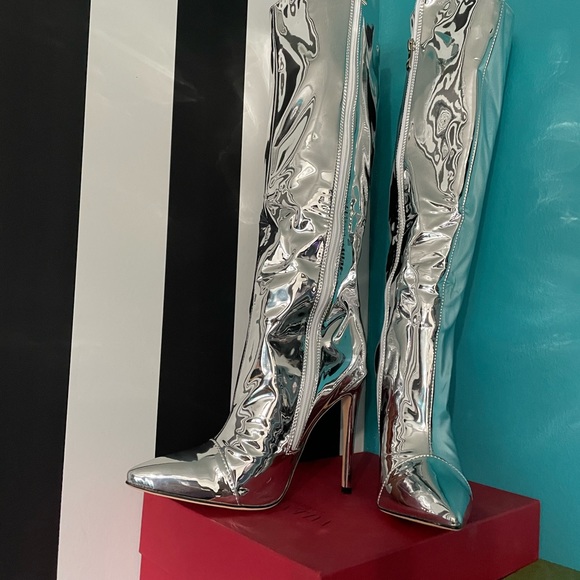 Silver tall boots - Picture 5 of 5
